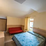 Johnson Hotel