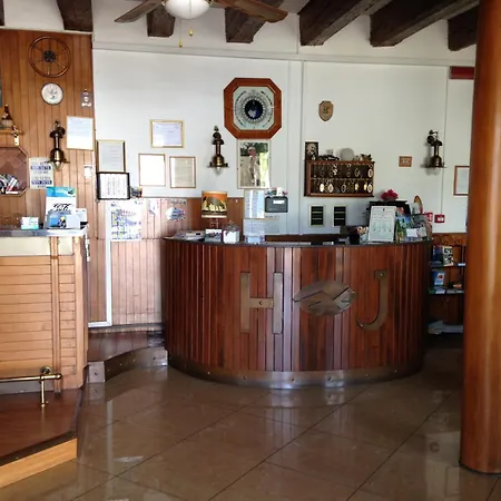 Johnson Ξενοδοχείο 2*