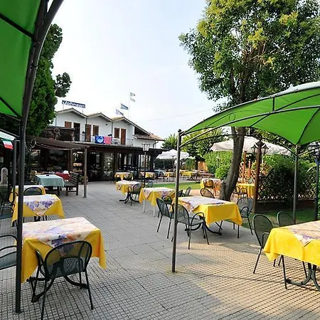 Johnson Ξενοδοχείο 2*