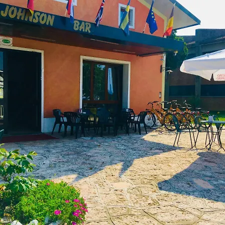 Johnson Ξενοδοχείο