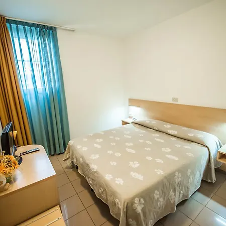 Otel Johnson Peschiera del Garda