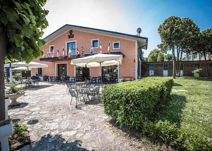 Johnson 2* Peschiera del Garda